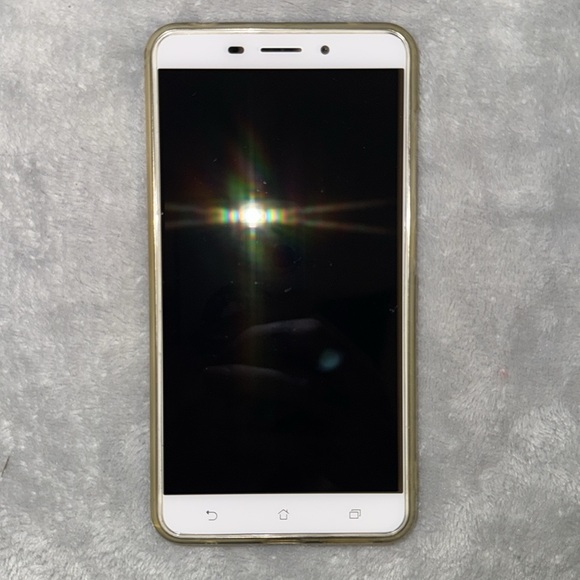 ASUS Z3 Android Phone (UNLOCKED CARRIER) - Picture 3 of 9